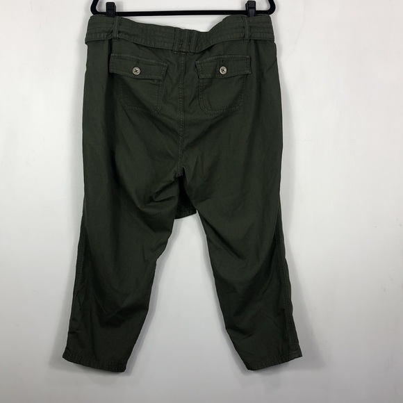 TORRID olive green waist tie bucket style cropped cargo Capri pant B3 - Picture 6 of 10